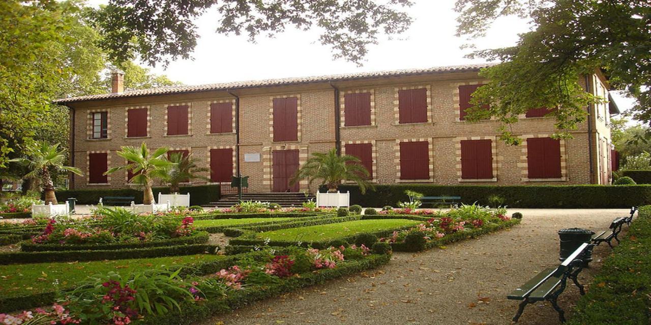 Appart Hotel Albi Exterior photo